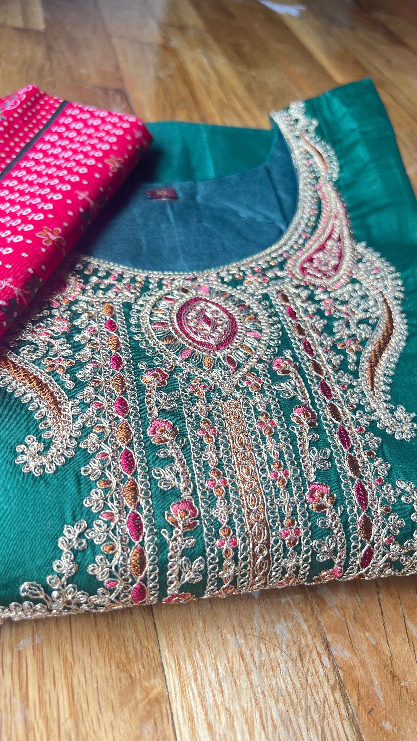 Salwar Kameez / Kurta Kurti/ Indian dress / Pakistani Dress/ Gift for Sister/ party dress/ salwar suits/deshi dress